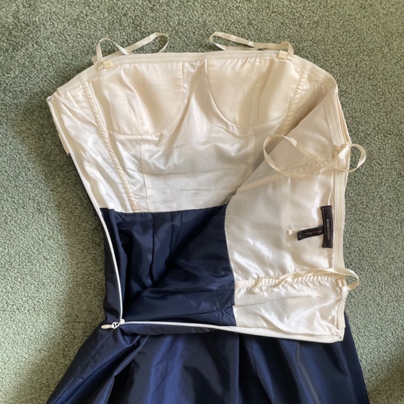 BCBGMAXAZRIA Cummerbund Bubble Hem Strapless Dress Size 2 - Picture 4 of 13